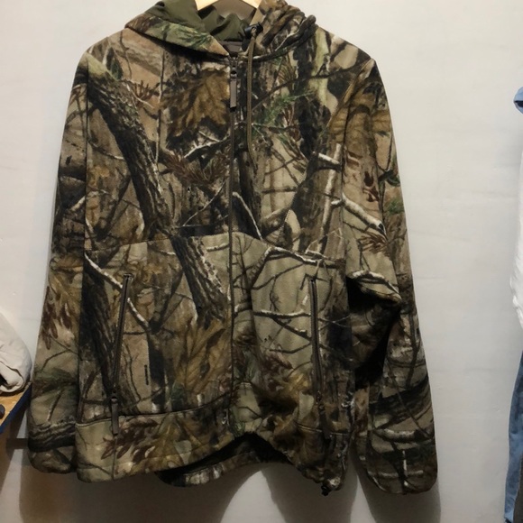Cabela's Other - Cabelas fleece camo hunting jacket. Mens size large